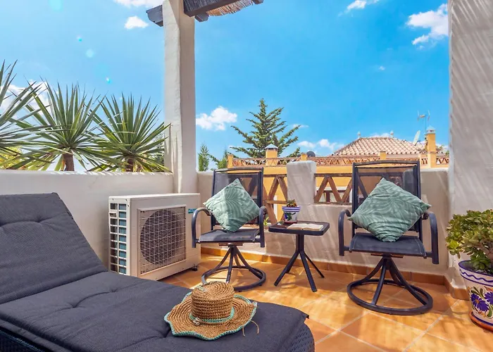 Sunset Golf Elegance - Happy *