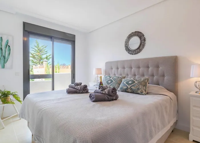 Sunset Golf Elegance - Happy Apartment *